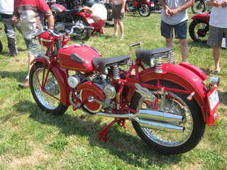 Un arrêt à Ormstown pour l'exposition de vieilles motos